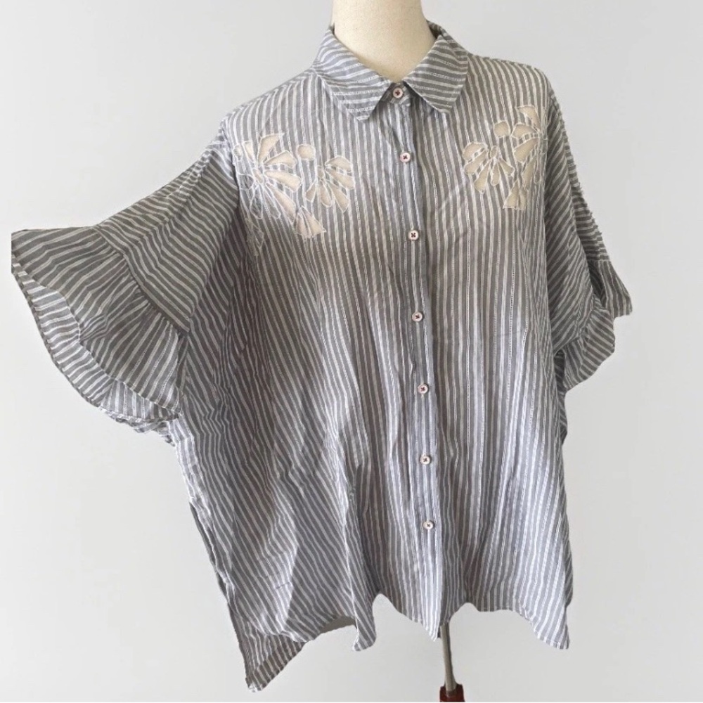 Anthropologie Maeve Betty Shirt Tunic Top XS Small Oversized Gray Striped Floral